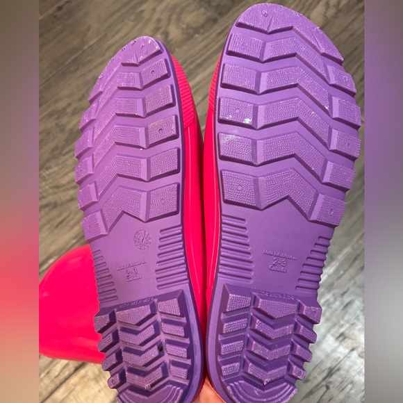 Girls’ Hot Pink Rain Boots - Picture 4 of 7